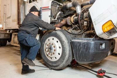 Absolute Repair by Merx Truck & Trailer, Cumming, Iowa