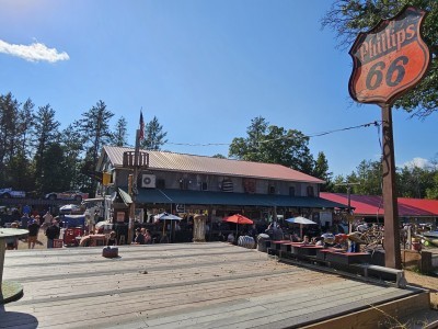 The Junkyard Bar