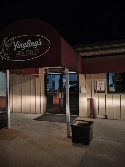 Yingling's Auto Service, Topeka, Kansas