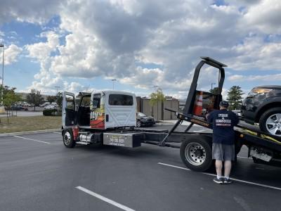 Priority Towing - Cars, Heavy Duty & Semi Truck Towing, Old Baltimore, Maryland