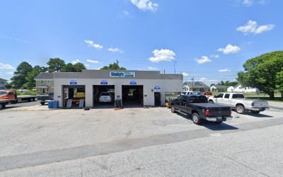Bunky's Service Center