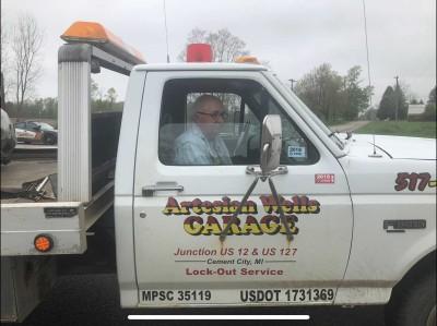 Artesian Wells Garage & Wrecker Service, Cement City, Michigan