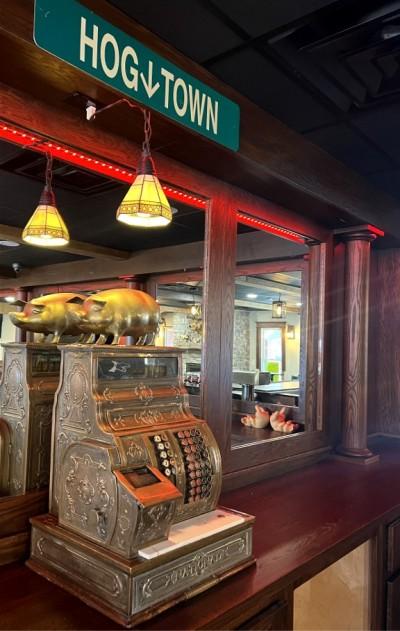Melvin "Hog Town" Tavern