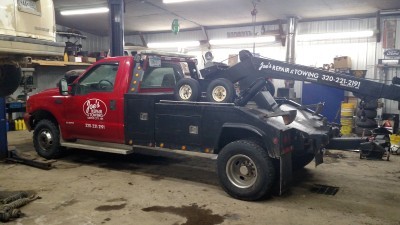 Joe's Repair & Towing