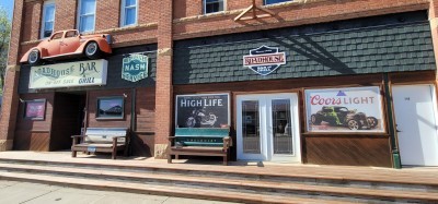 Roadhouse Bar & Grill