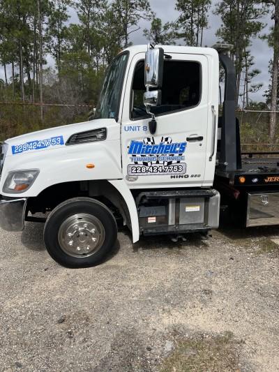 Mitchell's Towing Service Inc