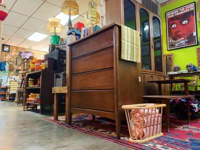 Hakaar's Bazaar Vintage, Springfield, Missouri