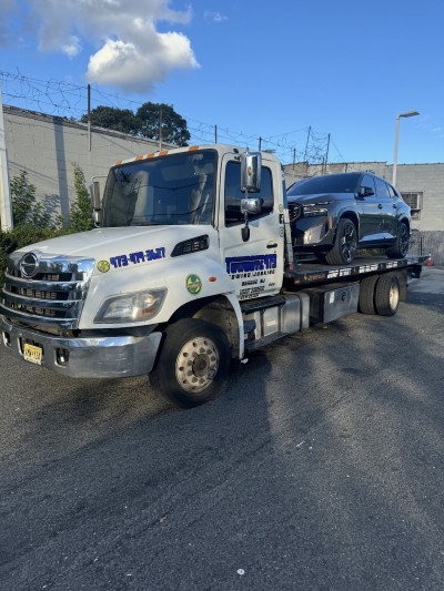 Towboyz973 Towing & Junkin