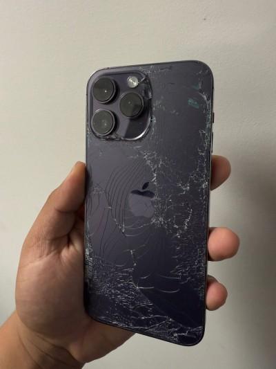 I Repair Cracked Screens, New York, New York