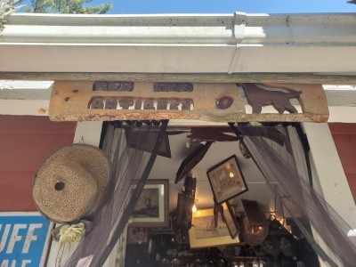 Red Dog Antiques