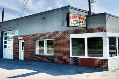 Chuck Taylor's Body Shop Inc, Liverpool, New York