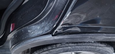 Pozzie's Automotive Refinishing