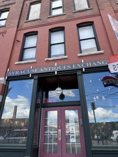 Syracuse Antiques Exchange, East Syracuse, New York