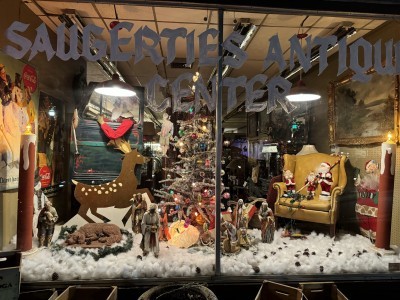 Saugerties Antiques Center