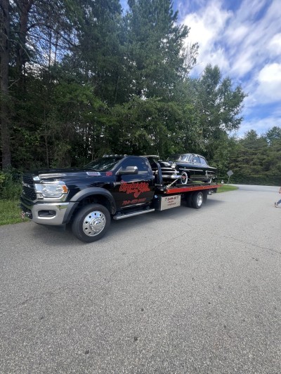 Linebergers Wrecker Svc