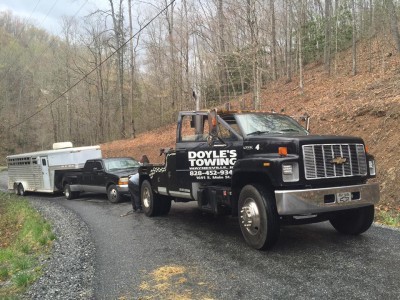 Doyle's Garage & Wrecker Services