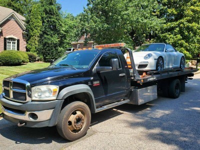 Neighborhood Towing Service