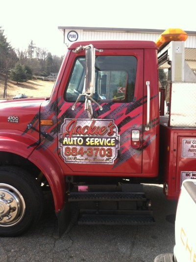 Jackie's Auto Service LLC