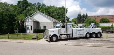 Johnny’s Auto & Heavy Duty Semi Truck Towing, Canton, Ohio