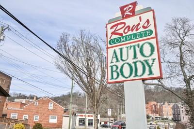 Ron's Complete Auto Body, Cincinnati, Ohio