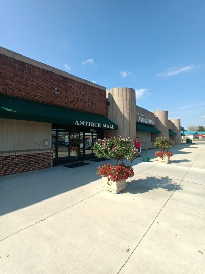 Heritage Square Antique Mall