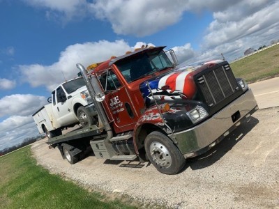 J&E Towing LLC