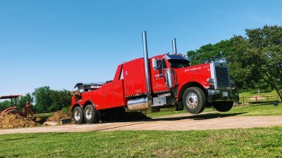 FOMBY & SONS TOWING , TRUCK & TIRE REPAIR
