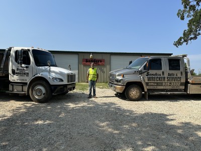 Sanders Auto & Wrecker
