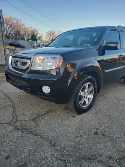 Fasu's Auto Repair Shop, Philadelphia, Pennsylvania