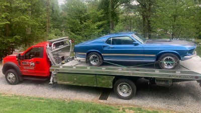 Mike's Towing