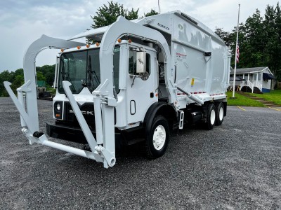 Auto Wholesalers Used Trucks & Parts