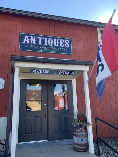 Brickerville Antiques Barn, Lititz, Pennsylvania
