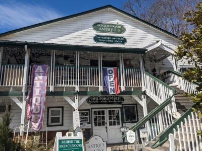 Old Lumberyard Antiques, Milford, Pennsylvania