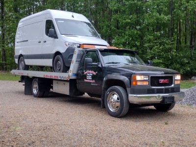 Ansell's Towing & Repair