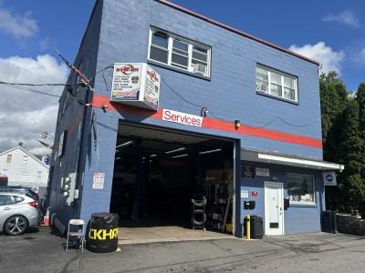 IN-N-OUT AUTO LLC, Hazleton, Pennsylvania