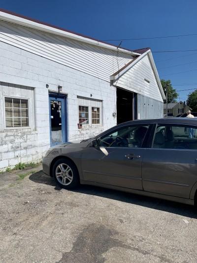 Hartstown Garage & Auto Sales, Hartstown, Pennsylvania