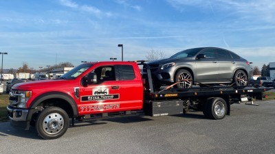 Reyes Towing and Service Center
