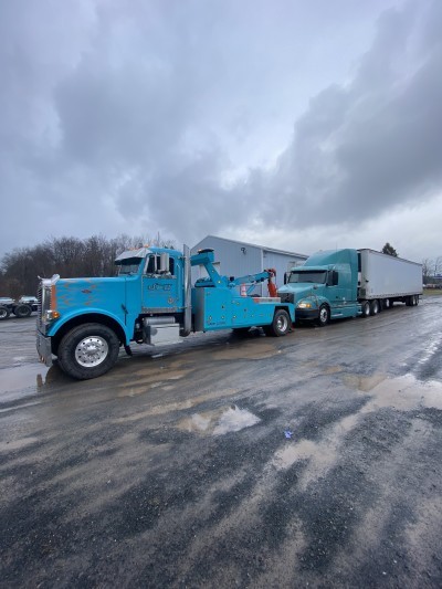 J&J Towing and Recovery Service