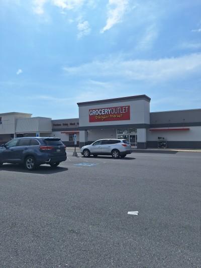 Grocery Outlet, Mount Lebanon, Pennsylvania