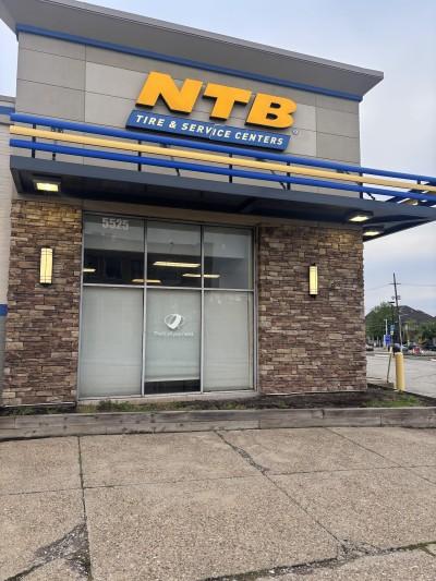 NTB-National Tire & Battery, Pittsburgh, Pennsylvania