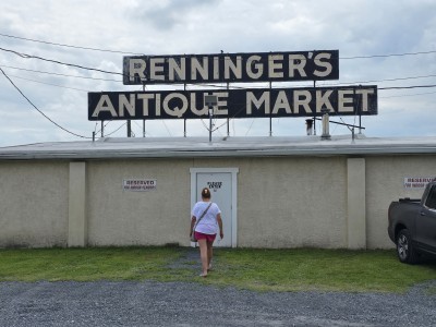 Renningers Antique Market Adamstown