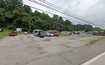 Skrinny's Auto Service, Elizabeth, Pennsylvania