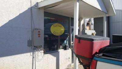 Russell's Towing & Repair and Snowplowing
