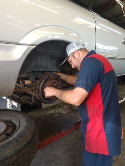 E-Z Go Tire & Towing