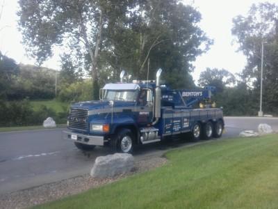 Benton's Wrecker Service, Riceville, Tennessee