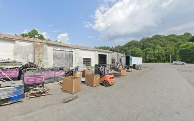 Brake's Herbs & Recycling, Erin, Tennessee