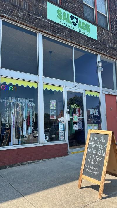 Salvage Secondhand Shoppe, Denton, Texas