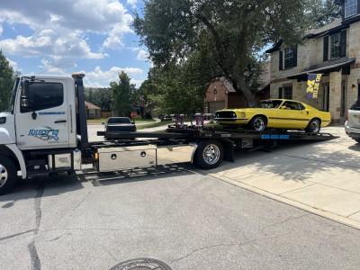 Lucys Towing Services, San Antonio, Texas