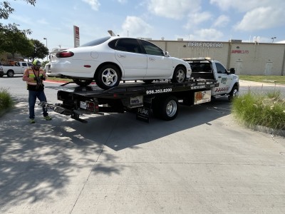 RIVERA TOWING & RECOVERY
