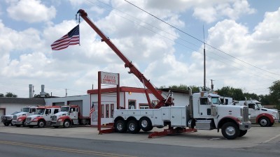 Tavo's Towing